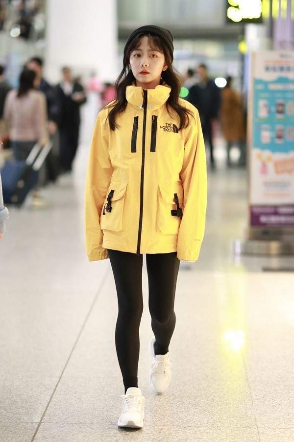 为什么女明星都爱穿"无痕裤",真的时髦吗