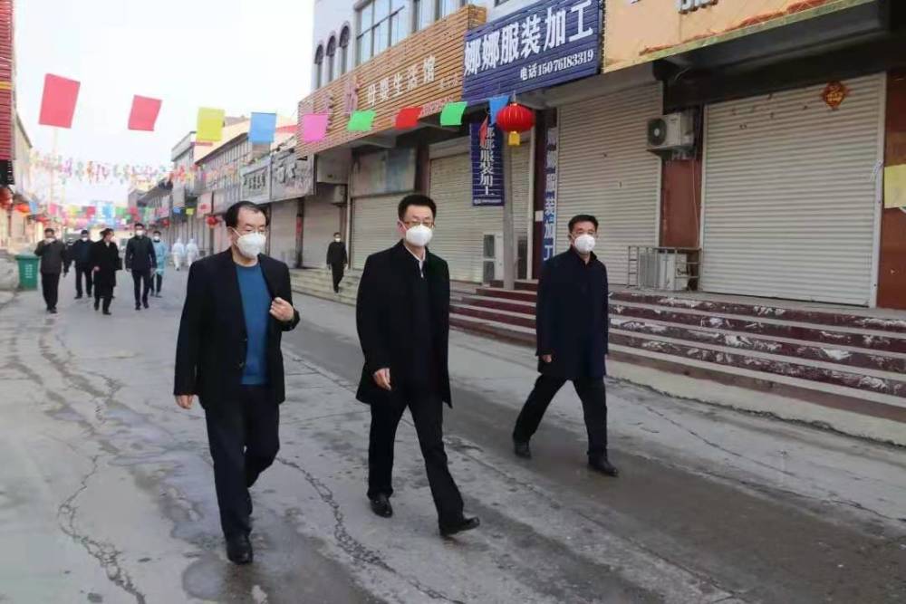 石家庄代市长马宇骏除夕到藁城区小果庄村走访慰问