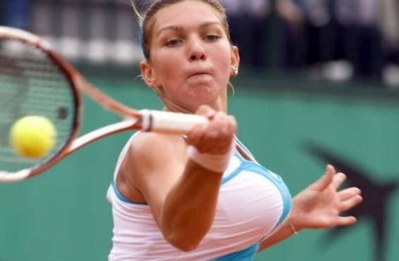 网球天才少女因上围太大影响比赛发挥不惜做缩胸手术