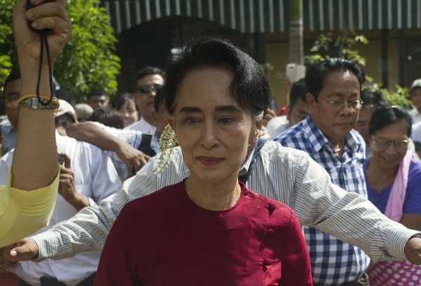 缅甸局势全面升级拜登制裁缅甸军方不排除有进一步的措施