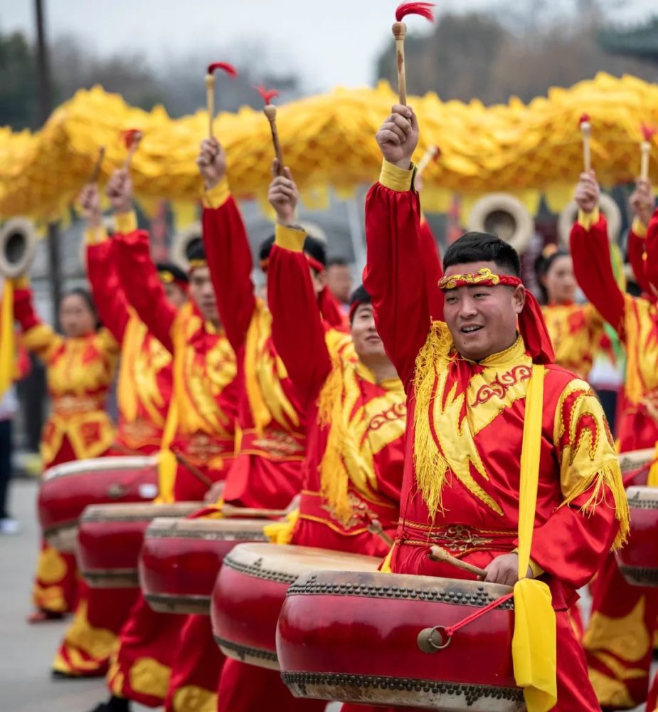 臺兒莊古城鑼鼓喧天歡歡喜喜過大年