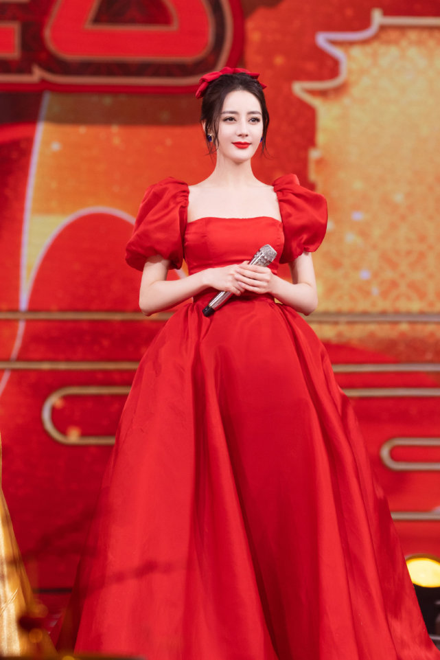 迪丽热巴真的绝了,怎么可以这么好看啊