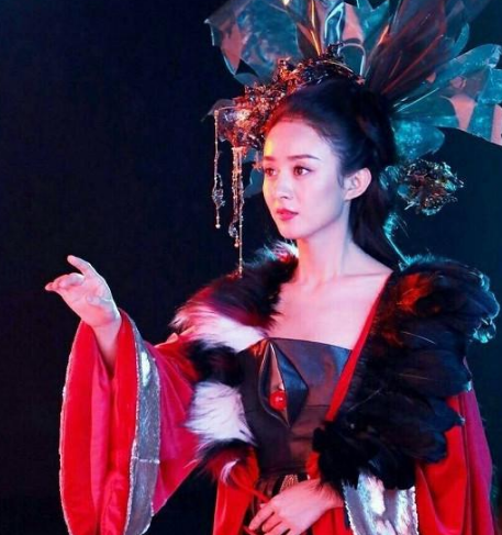 赵丽颖长相"安全",演不了苏妲己,看到定妆照,网友:我错了_腾讯新闻