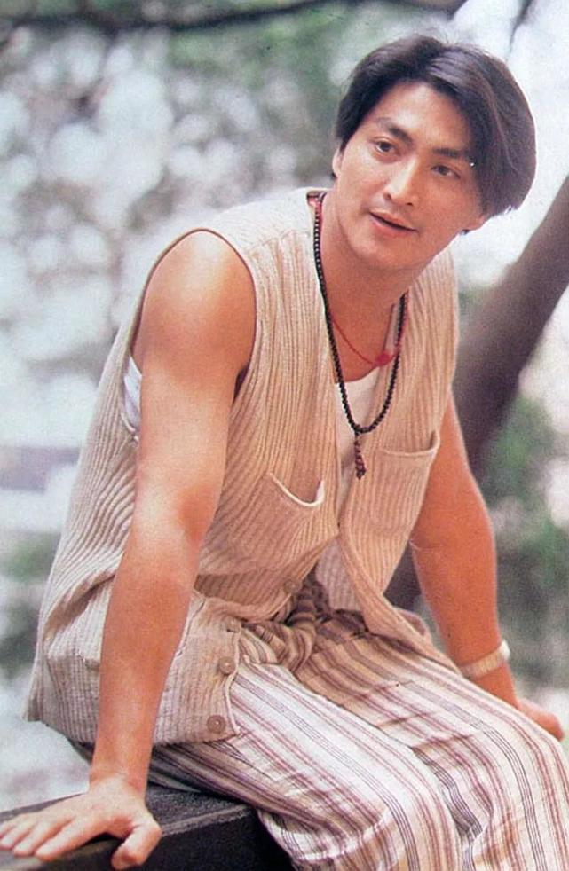 吃不起饭曾做搬尸工,帮包拯出头惨遭封杀,至今未婚原因终于真相大白