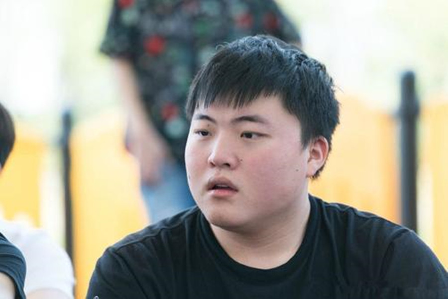 G2给RNG和中国玩家拜年，uzi：杀人诛心，梦断S8