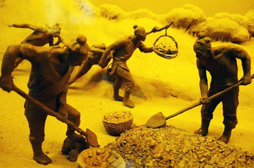 1939年,河南安阳挖出一大鼎,为何村民们又把它重新埋在地下_腾讯新闻