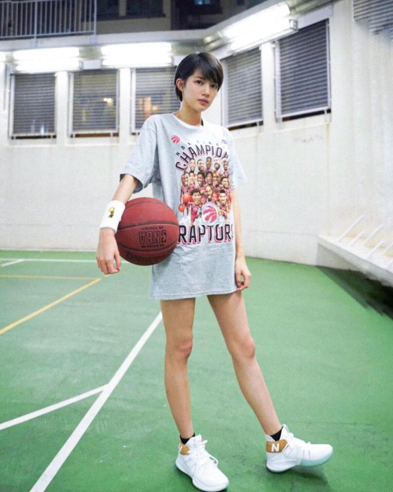 无法抗拒的短发篮球女神——苏皓儿