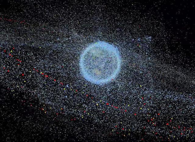 杨利伟|杨利伟在太空曾听到神秘“敲门声”，是“谁”干的？