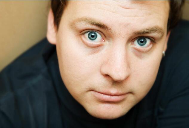 肝病|身体出现这6个症状，要留意！别患了肝病才后悔，及时检查