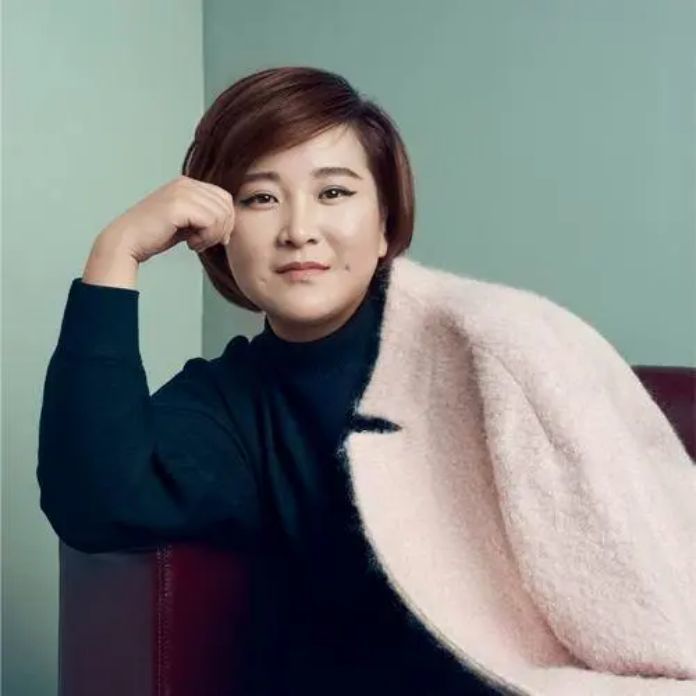 催泪电影《李焕英》:贾玲的这句话,警醒无数当妈后的女人_腾讯新闻