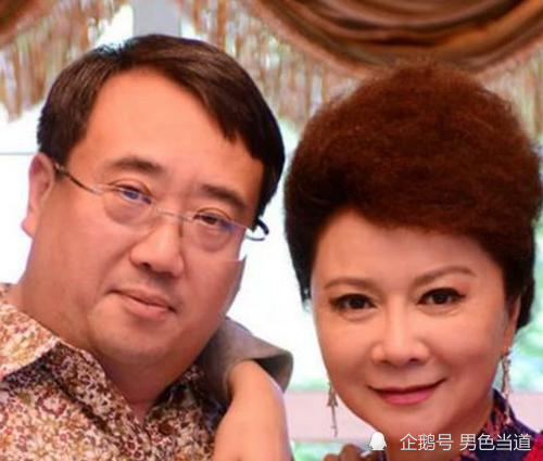 26次登春晚的蔡明隐藏32年的儿子竟然是这位大神老公身份曝光