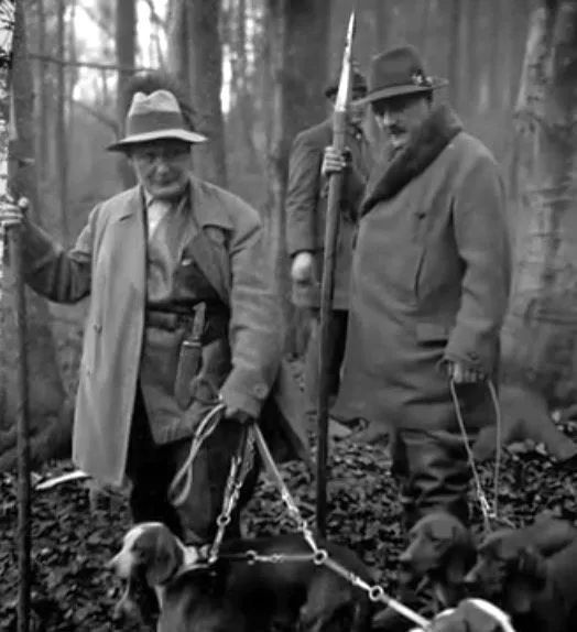 卢茨·赫克|开卷有牛丨为血统纯洁，纳粹复活“上古神兽”！