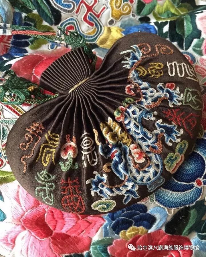 清代宫廷里的满族荷包_腾讯新闻