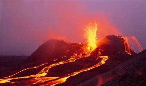 火山|历史上严重的火山爆发：致3万人遇难，唯这3人以不可思议方式幸存