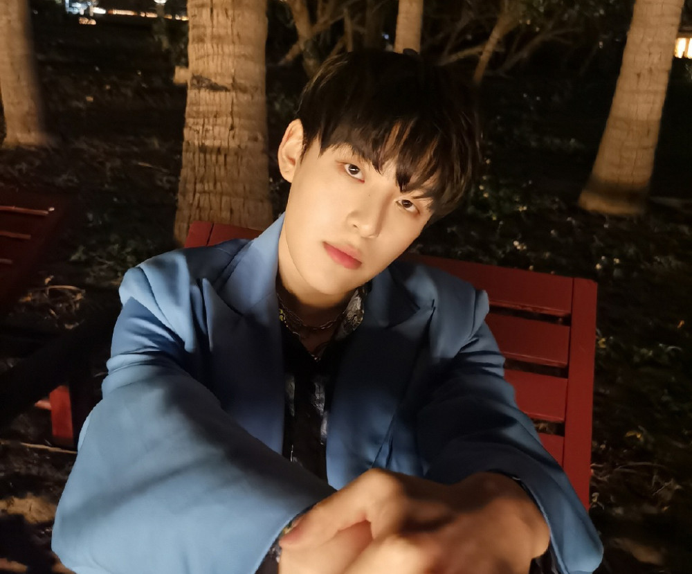 张芷陌称,两人于2月12日分手,认真相爱过,不再追