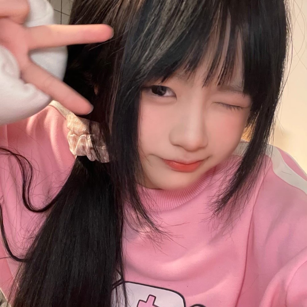 精选女头见过花开的人便会懂得风的温柔