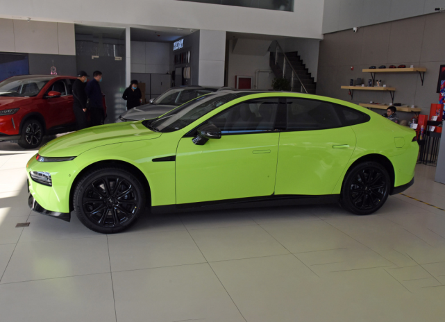 30多万坐拥蝴蝶门动力媲美v6怼特斯拉有底气