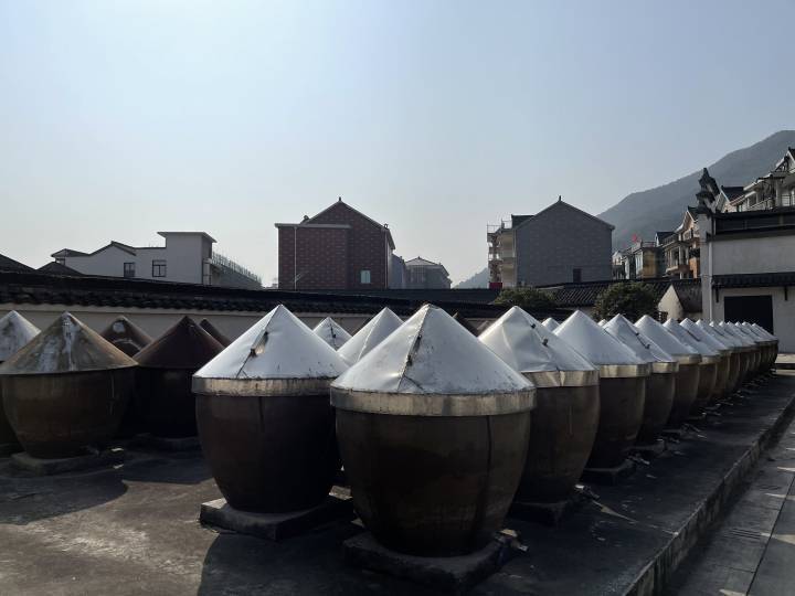 酱时间成全的那一滴鲜杭州百年老字号酱园里有古法酿造的年味