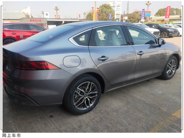 这8款国产轿车最热门,吉利,长安全都有,比亚迪新车下月上市