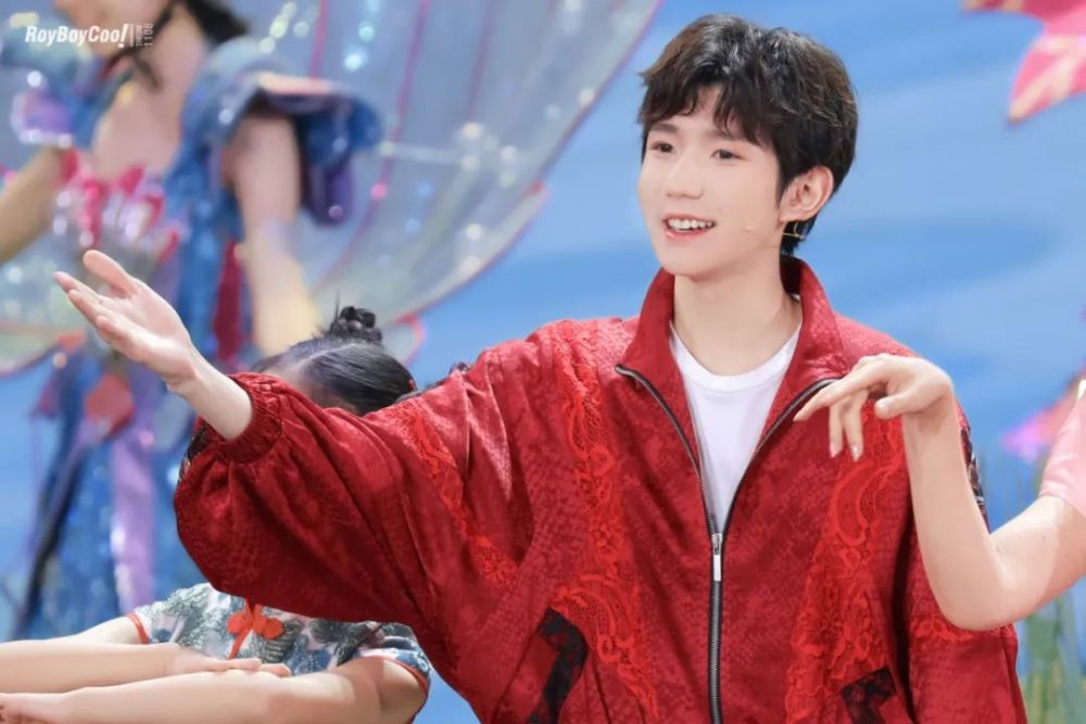 王源,听我说听我说,你是最明媚的少年_腾讯新闻