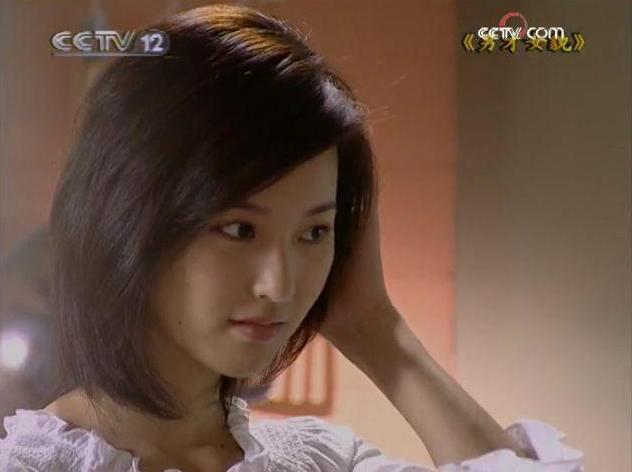 未婚先孕嫁影帝,相爱10年却惨遭抛弃,今36岁复出重回事业巅峰