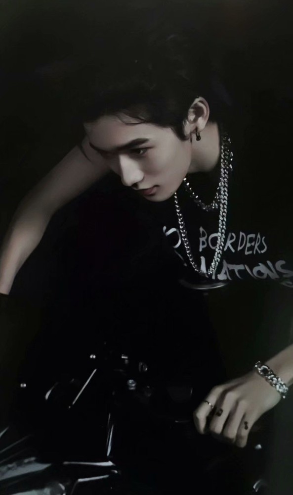 壁纸宋亚轩治愈系馒头轩轩