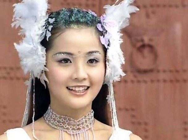 斗球直播:阿sa隔20年还原紫兰仙子 网民:还是当年那个女孩_腾讯新闻