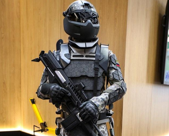 斥资3500万美元俄罗斯单兵外骨骼问世可承担95重量