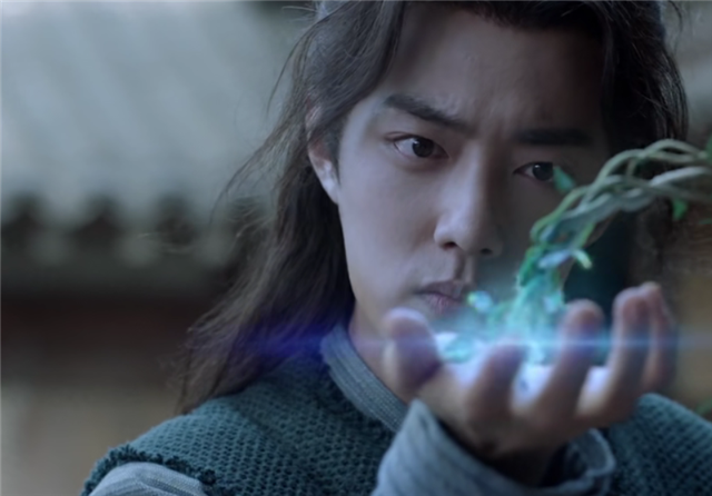 《斗罗大陆》萧尘宇捉弄唐三,唐三唤醒蓝银草并夺得魂环