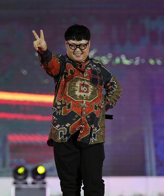 岳云鹏:牛年央视春晚上一个干翻了歌唱演员的相声演员|陆海涛|春晚