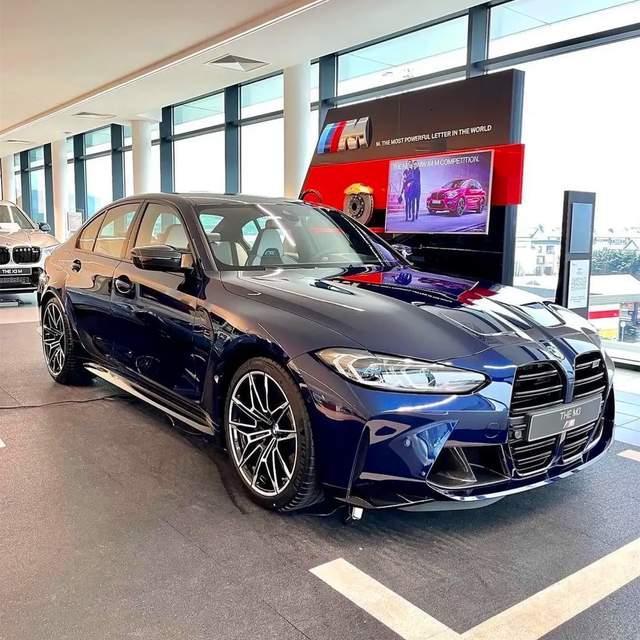 地表最强3系全新宝马m3实车6缸引擎马力超500匹