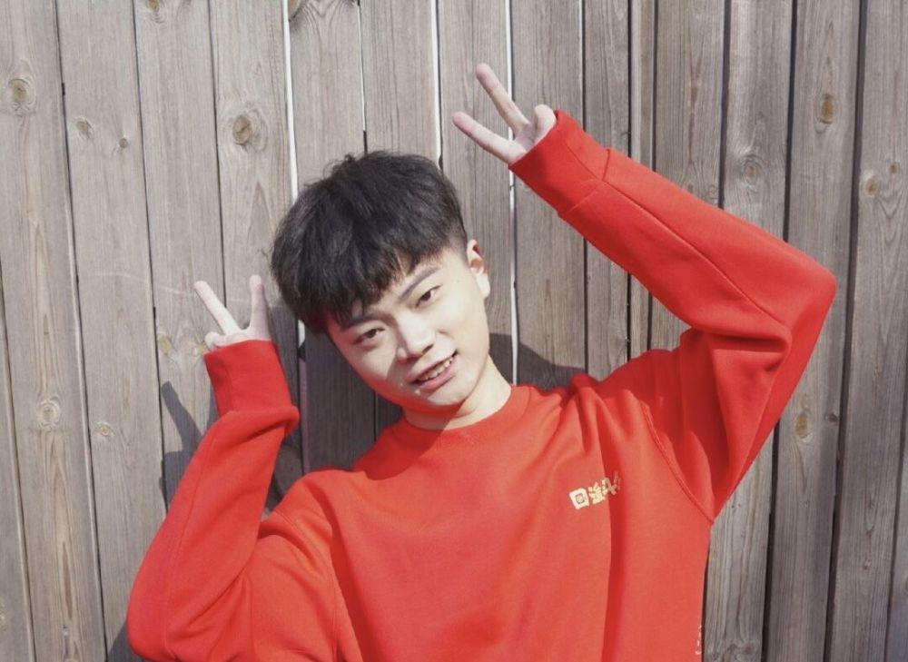 听安遇到3-8火舞,直言操作不行,发现是qg末将:教