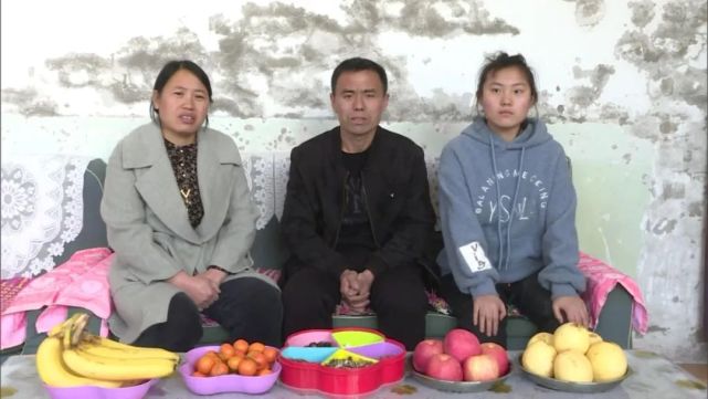 新春云拼图云团圆温暖就在您的身边