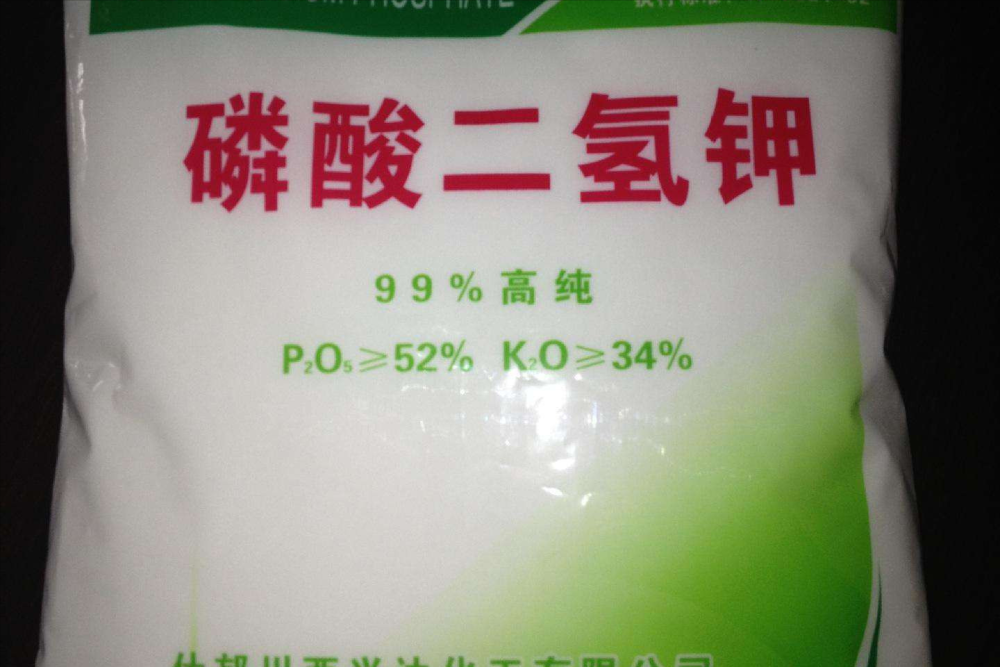 磷酸二氢钾|磷酸二氢钾在小麦上应用技术：科学使用二氢钾，小麦亩产过千斤！