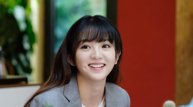 新生代娱乐圈小花田曦薇上演"人猫恋",开启一场甜蜜主仆之恋