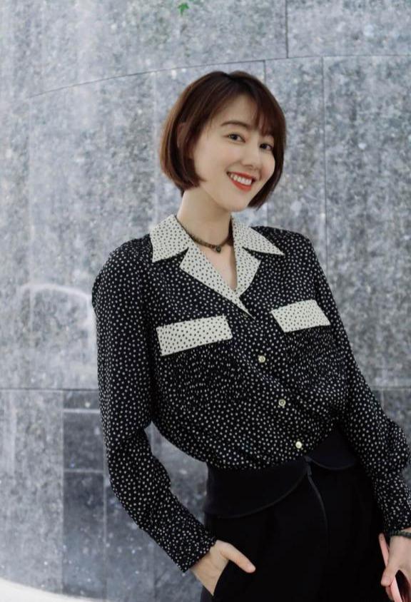 身材好模样俊跟李咏搭配的主持人王冠当红为何遭央视辞退