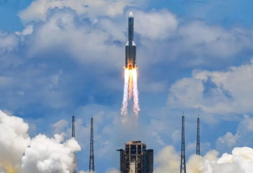 中国天问一号进入火星轨道,落后印度7年?三哥式领先充满尴尬