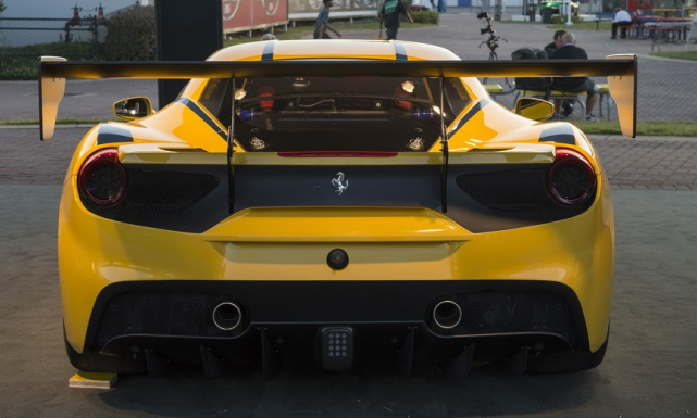 赛车手披露法拉利488三大问题有钱人的烦恼是一般人想不到的