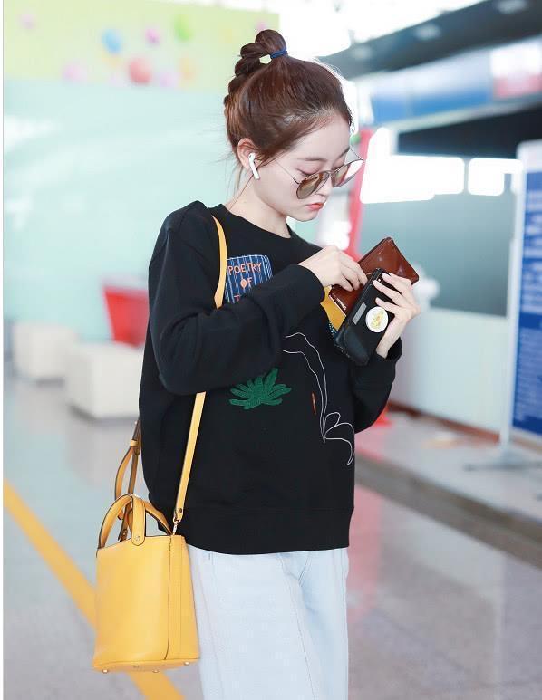 穿卫衣配什么发型好看?