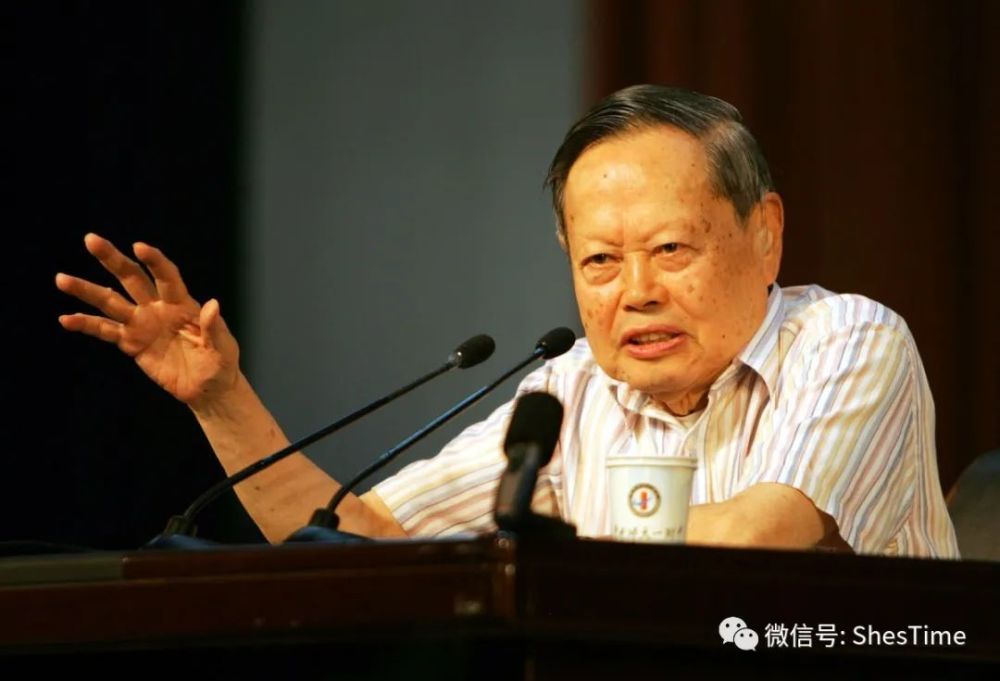 杨振宁|杨振宁的最后一战，宁愿得罪中科院，也要反对中国科技“大跃进”