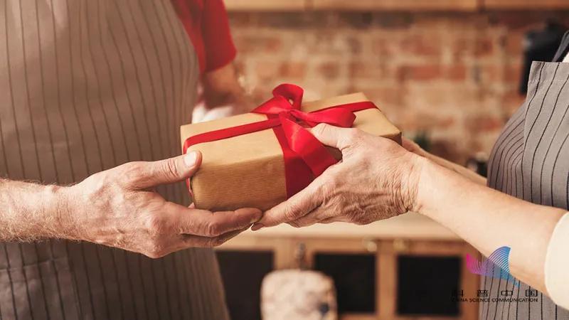 燕窝|过年送长辈的这类礼品价格不菲，实际上竟是…还好今天看到了