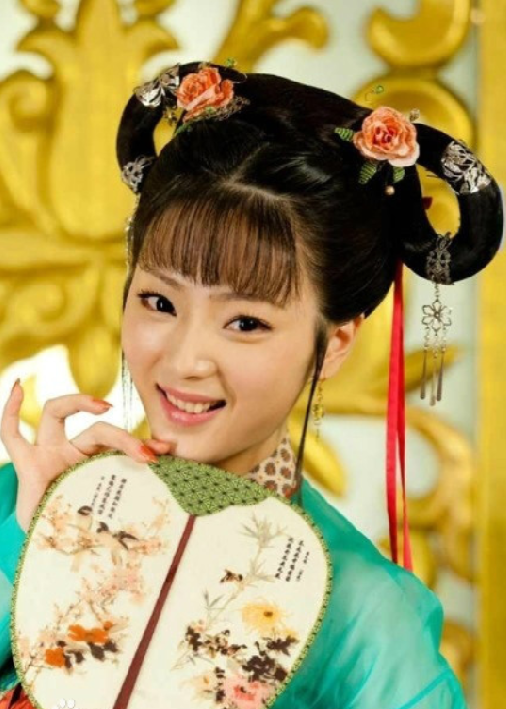 崔漫莉能拍《甄嬛传》,多次演貌美妃嫔,为什么还要去做微商呢?