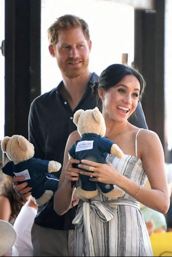 哈里因环保不多生梅根二孩成首位生在美国的王室成员可入美籍粉丝猜