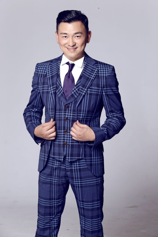 文娱明星陪你过年|巴蜀笑星叮当:祝川观新闻读者新春快乐,牛年大吉!