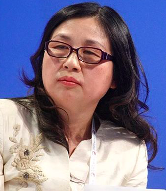 华为女皇孙亚芳,仅用7年当上华为董事长,两度辞职成功挽救华为