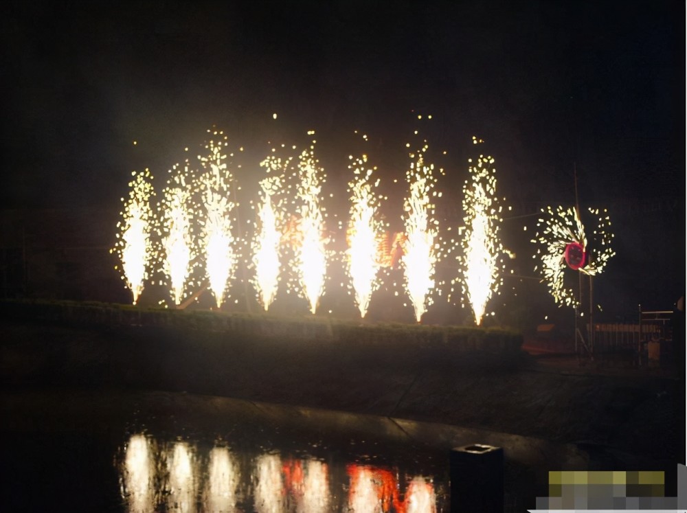 明确了冷光烟花纳入烟花爆竹管理进行集中清理整治