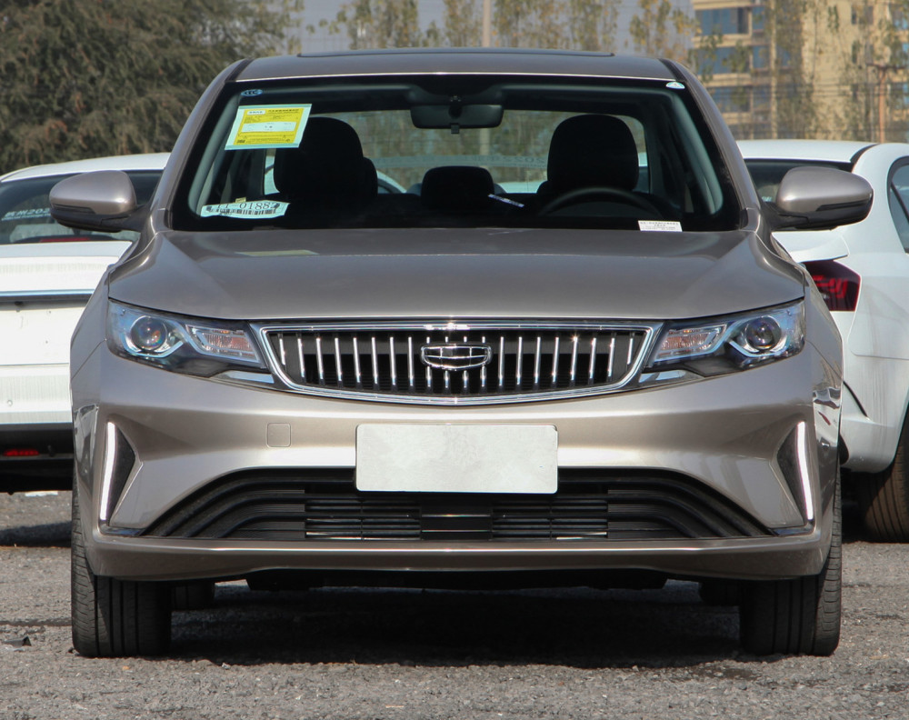 9.25万提了吉利帝豪gl,用车一个月后,车主的真实感受如何