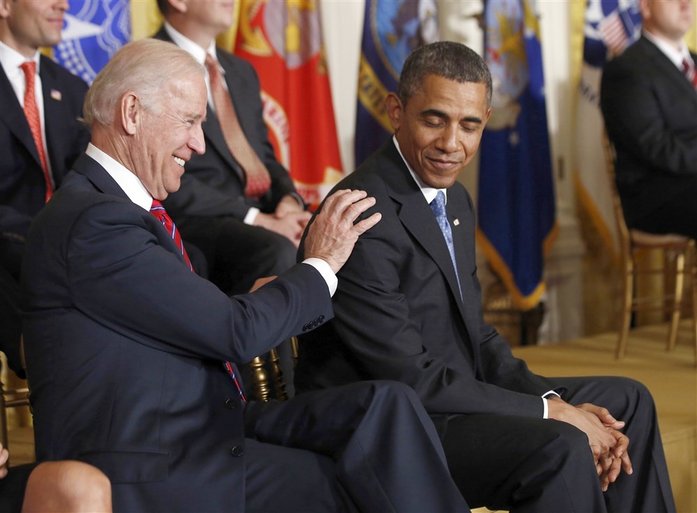 奥巴马和拜登浪漫的兄弟情