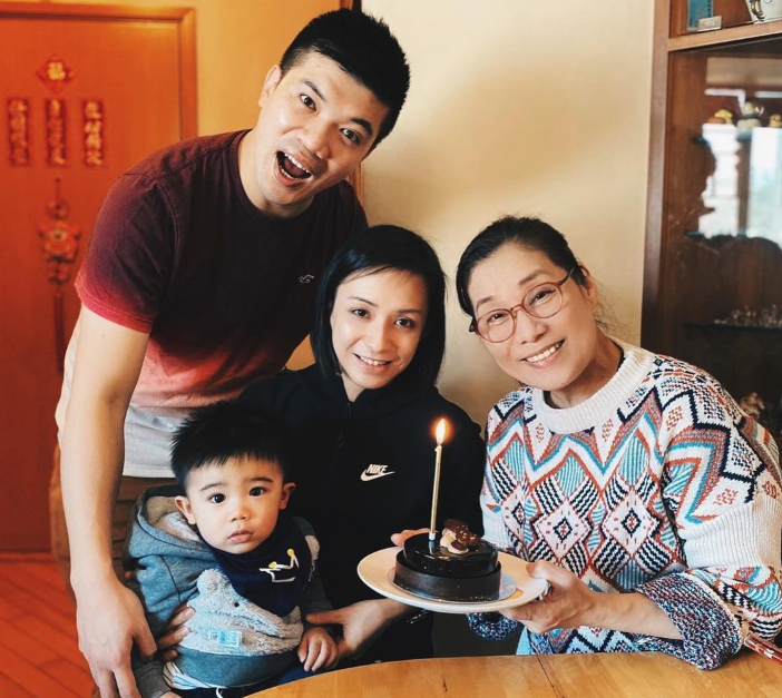 杨盼盼与女儿庆祝62岁生日豪宅内景曝光墙上张大千画作抢镜