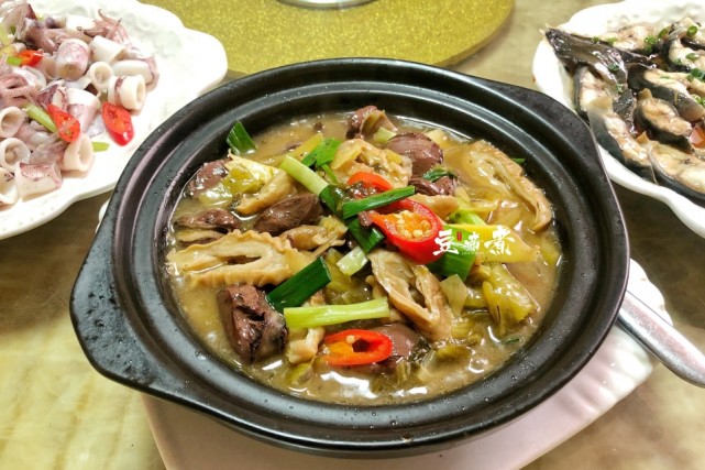 所以这一道菜非常香,大肠有大肠头及血肠两种.